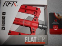Педалі RFR FLAT ETP, червоні, 364 грами шипи - 1600 грн