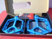 Педалі Race Face Atlas 22, колір синій blue - 6650 грн