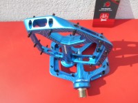 Педалі Race Face Atlas 22, колір синій blue - 6650 грн