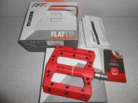 Педалі RFR FLAT ETP, червоні, 364 грами шипи - 1600 грн