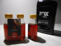 Масло свіже Fox Racing Fluid Gold 20 WT 100 мл - 200 грн