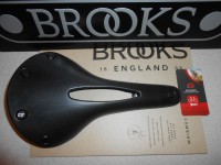 Сідло Brooks Cambium C17 Carved All Weather чорне - 5980 грн