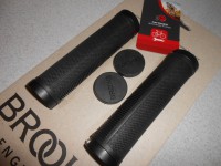 Гріпси Brooks Cambium Comfort Grips чорні 130/130 - 1360 грн