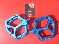 Педалі Race Face Atlas 22, колір синій blue - 6650 грн