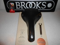 Сідло Brooks Team Pro Black чорне - 6600 грн