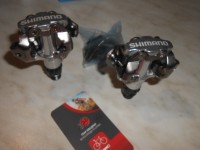 Контактні педалі Shimano PD-M520 срібні з шипами - 2100 грн