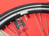 Колесо переднє Batavus 26 з камерою і покришкою - 1650 грн