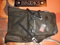 Кофр Brooks Scape Large Pannier 18 - 22 літрів - 5280 грн