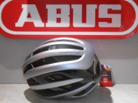 Шолом ABUS AirBreaker M (52-58 см) Gleam Silver - 11400 грн