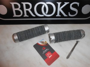 Шкіряні гріпси Brooks Plump Grips Black - 3220 грн