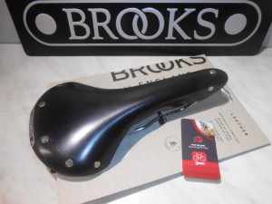 Сідло Brooks Swallow B15 Black Chrome - 8360 грн