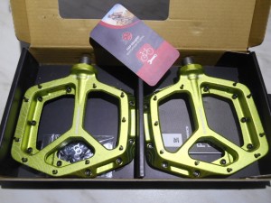 Педалі Race Face Atlas 22, колір зелений - 6500 грн