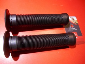 Гріпси ODI Longneck BMX Single Ply 143 мм - 590 грн