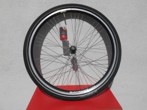 Колесо переднє Batavus 26 з камерою і покришкою - 1650 грн