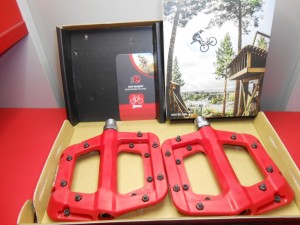 Педалі Race Face Chester червоні - 2000 грн